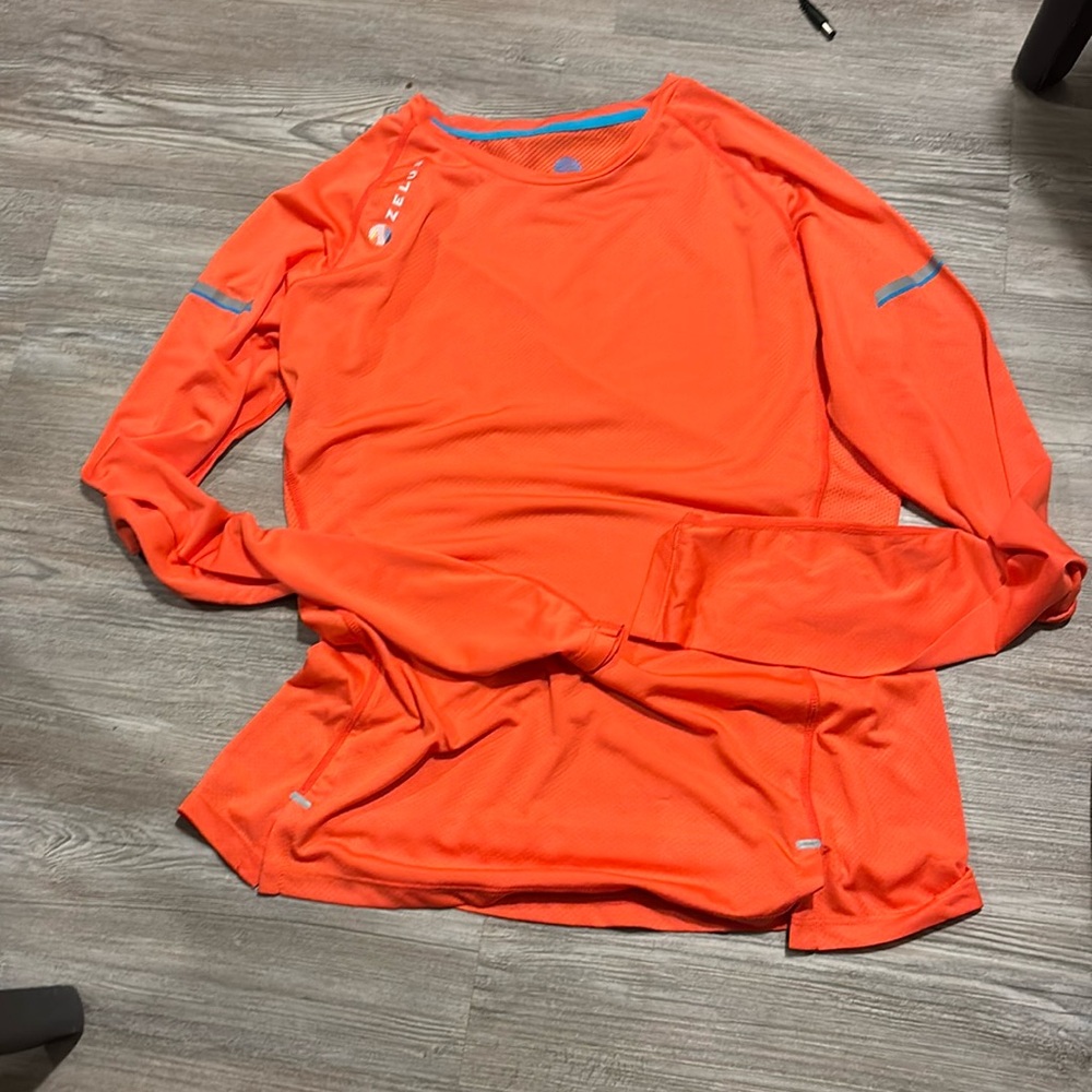 🌸Zelus active top